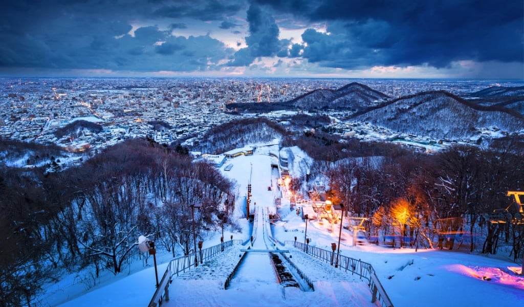 Japon 10 Raisons De Visiter Sapporo Et L Le D Hokkaido   Sapporo Nuit 